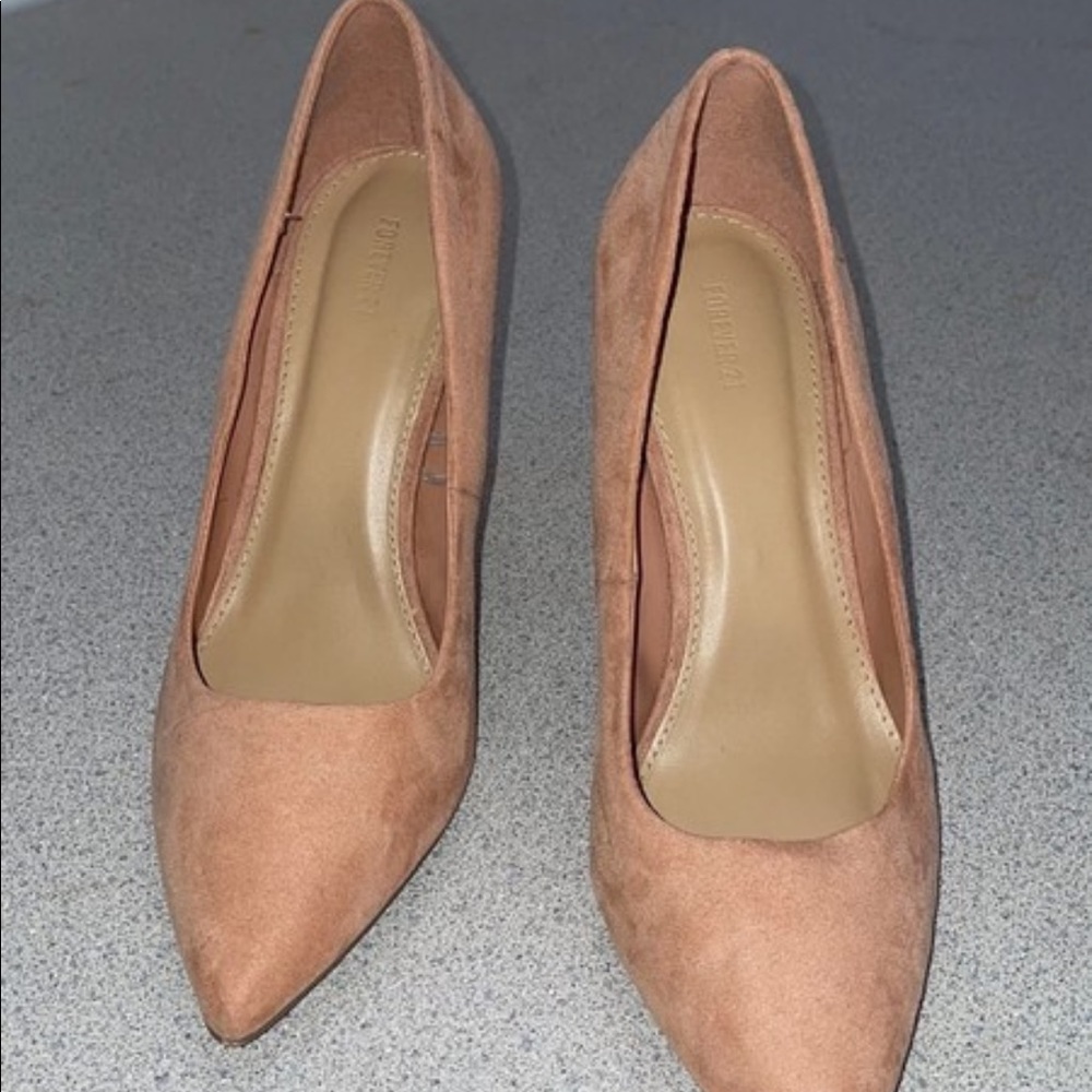 Closed pointy toe heels